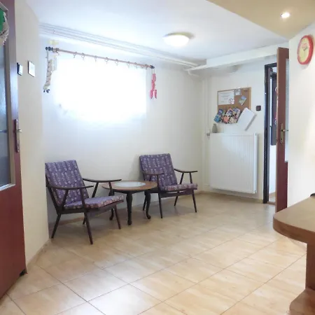 V Sukromi 85 Suteren